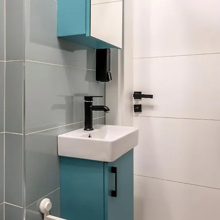 Modern Large Studio In Beyoglu Istanbul